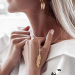 خرید پلاک زنانه؛ شیک‌ترین انتخاب برای استایل خاص شما